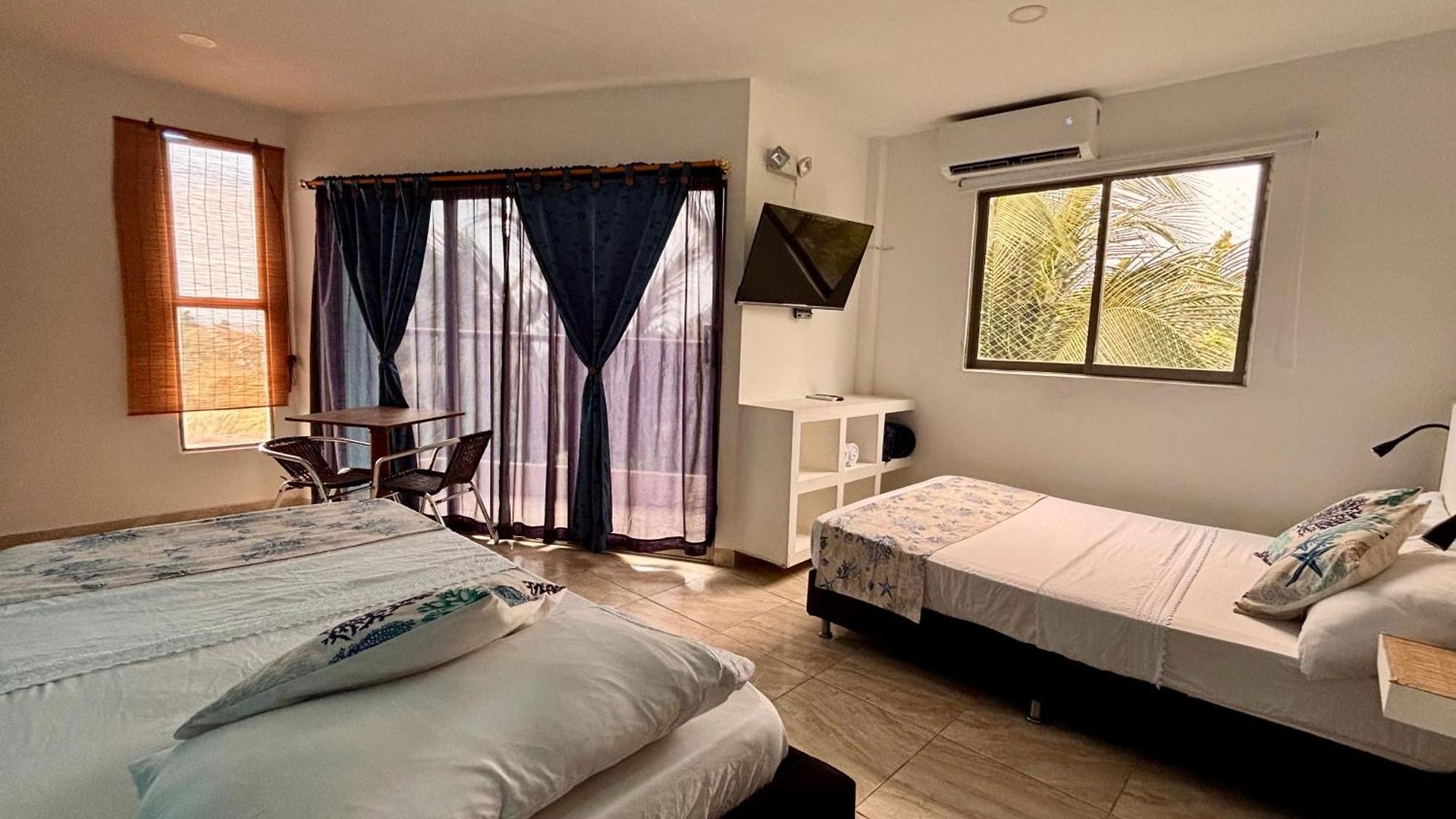 Aparthotel Avadia Del Mar Cartagena