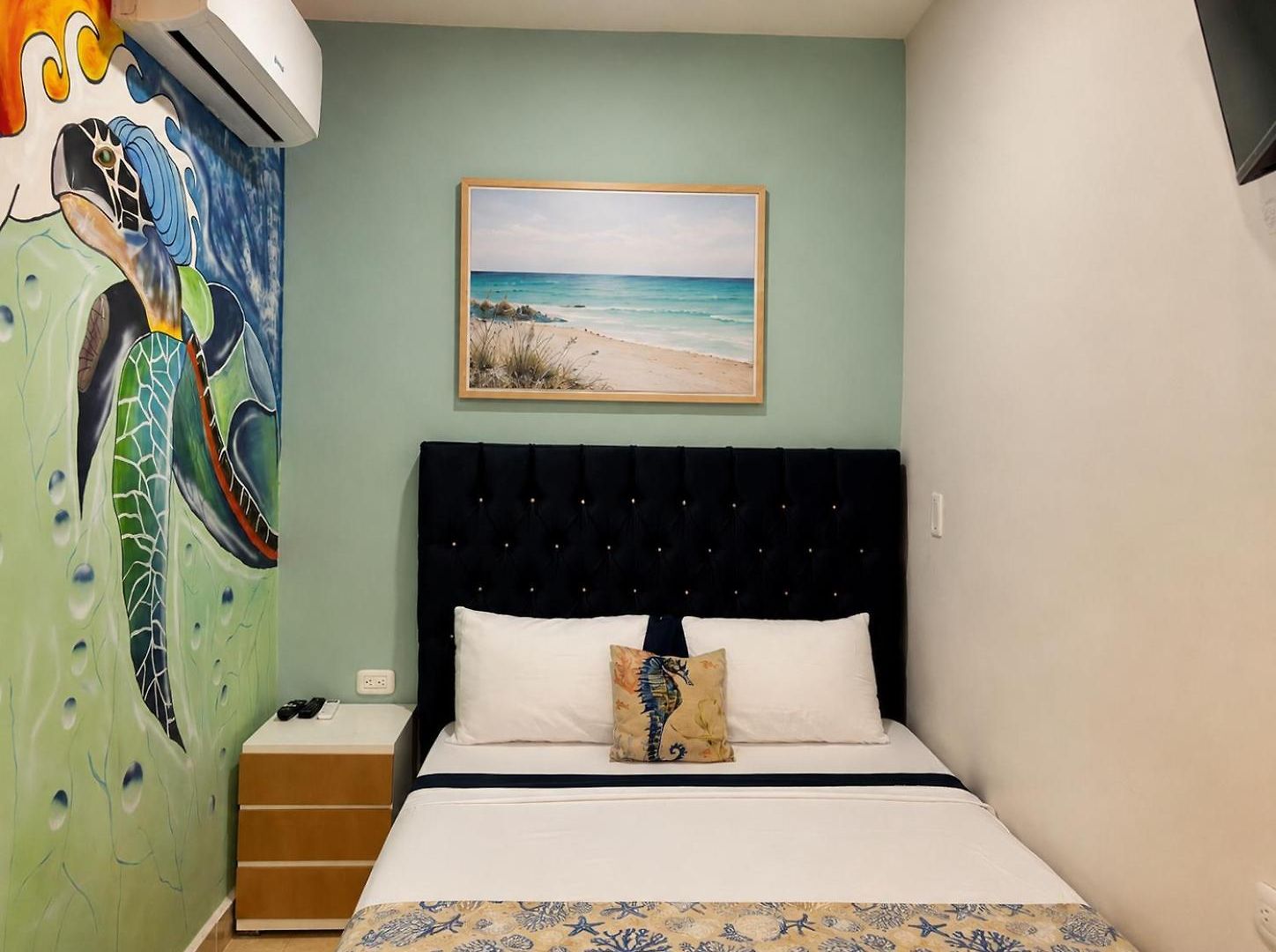Avadia Del Mar Aparthotel
