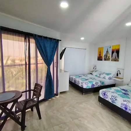 Avadia Del Mar