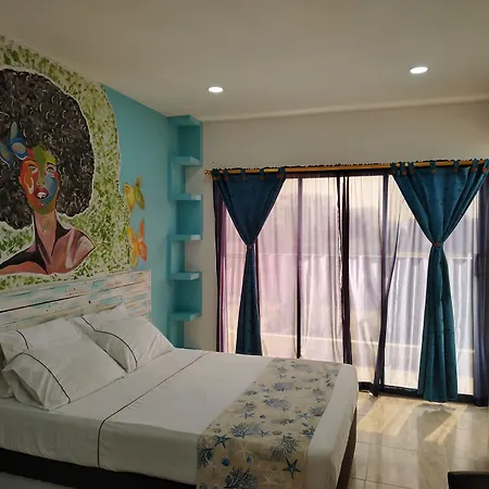 Aparthotel Avadia Del Mar 3*