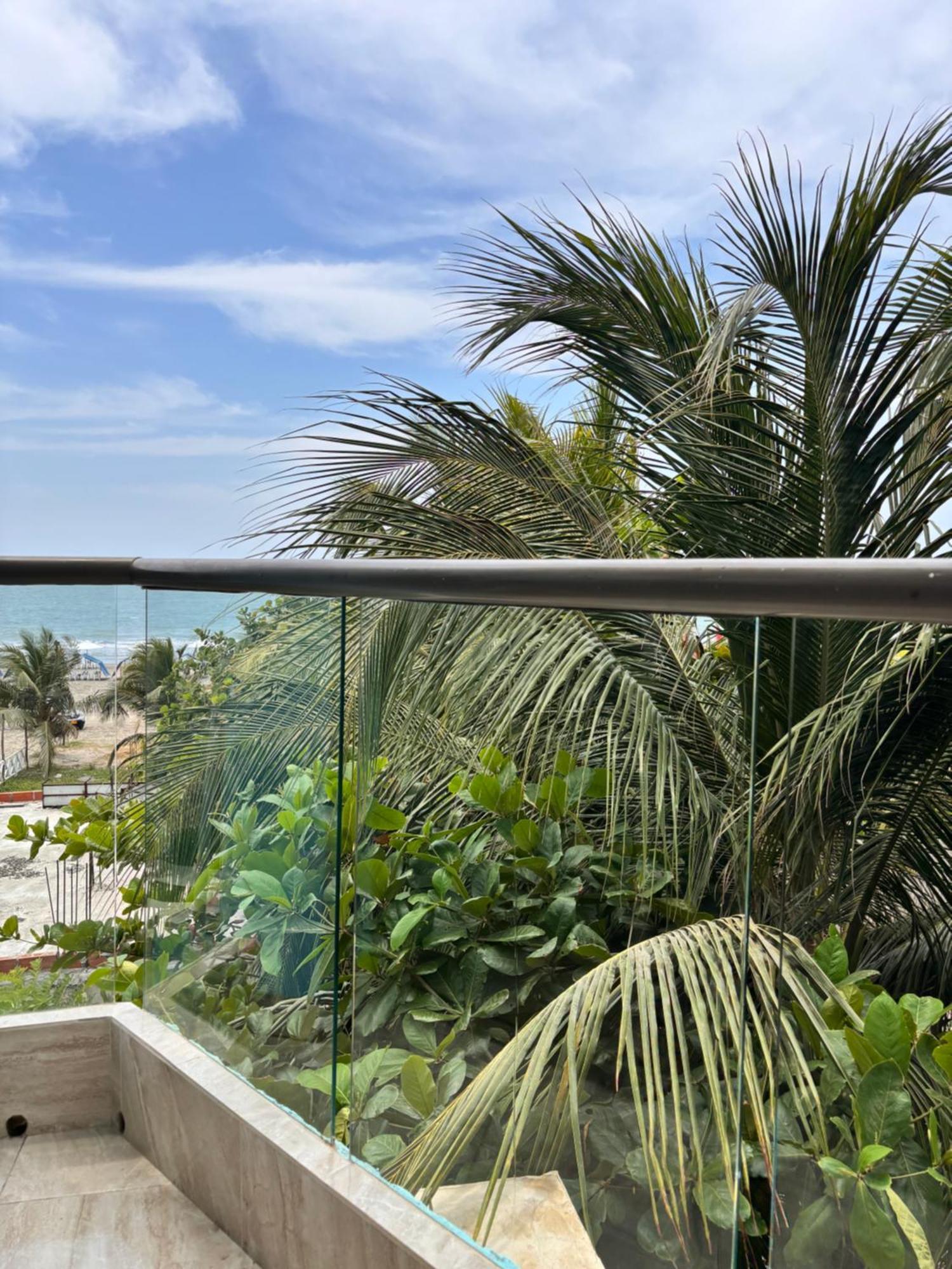 Avadia Del Mar Apartahotel